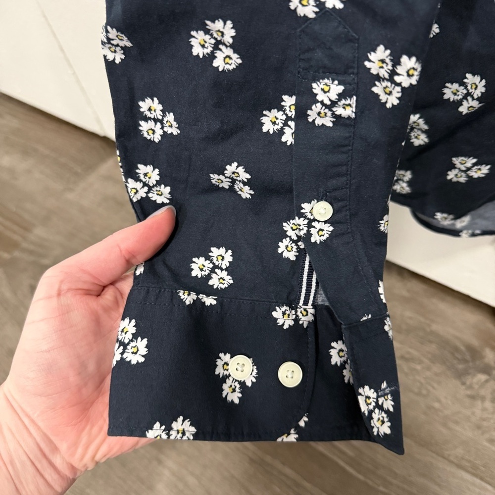 An Original Penguin by Munsingwear Blue Flower Button Down Long Sleeve - Picture 5 of 13